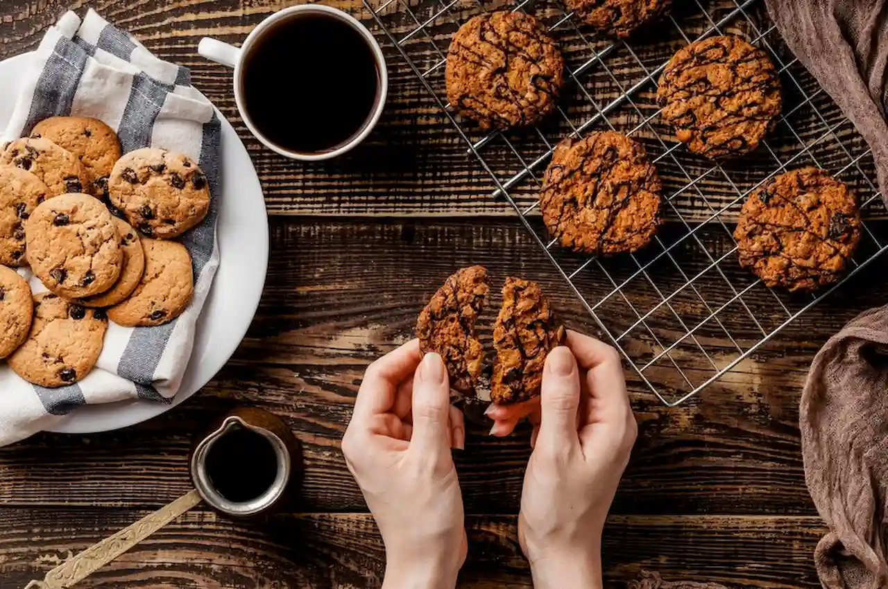 5 Perbedaan Biskut Dan Cookies Yang Sering Dianggap Sama